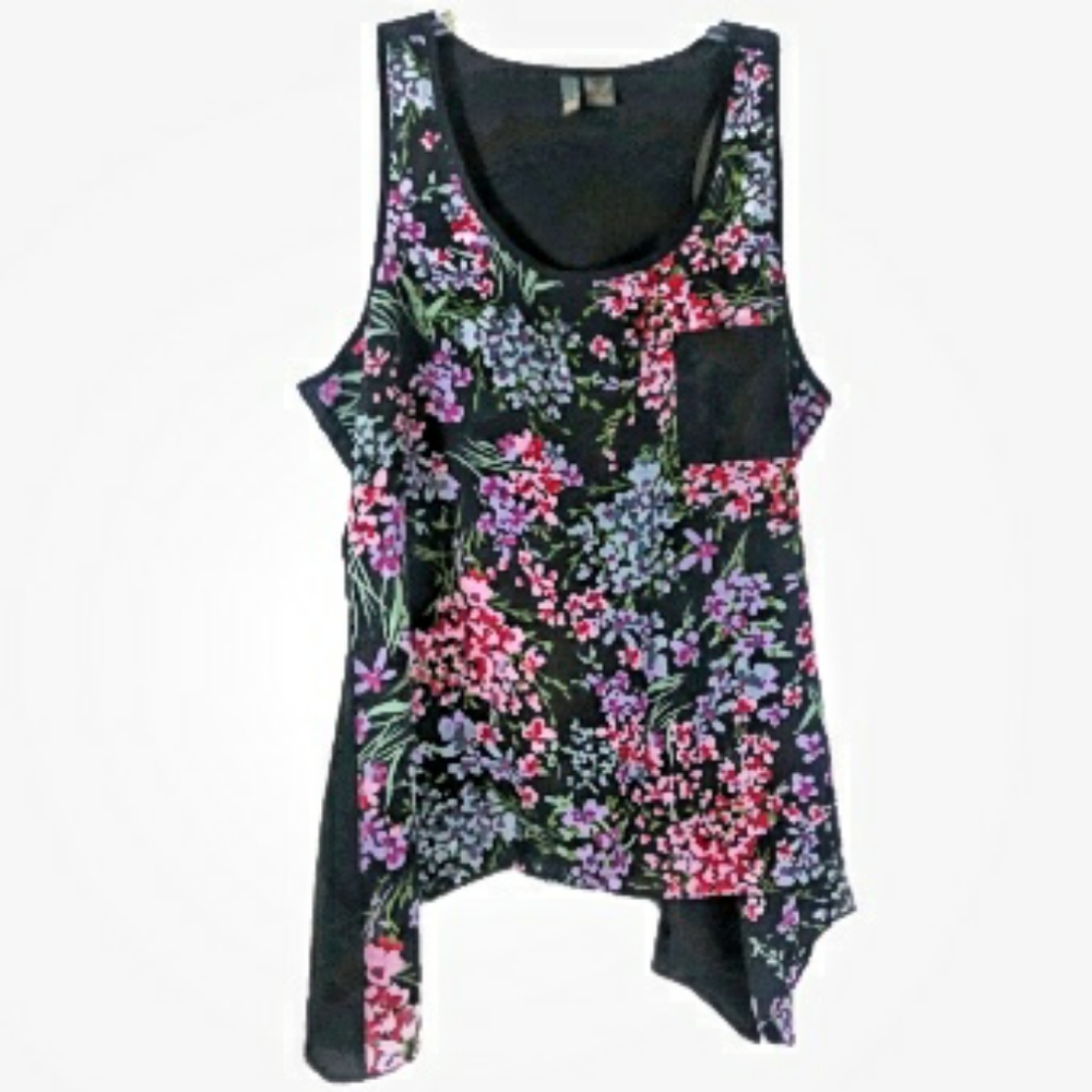 Sere Nade NY - floral pocket sleeveless sway top
